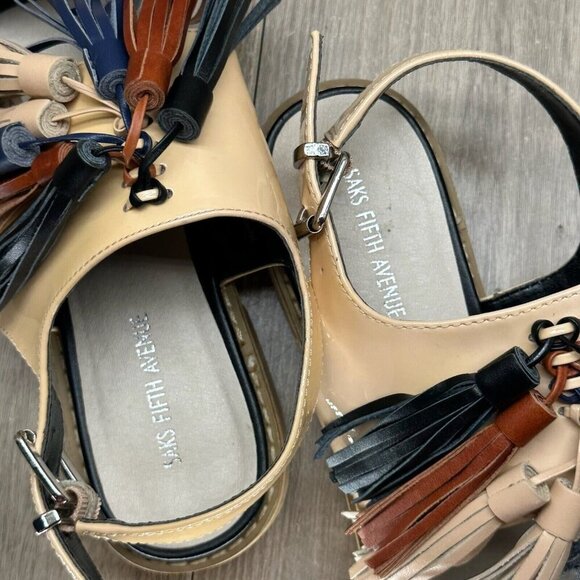 Saks Fifth Avenue Patent Sandals Women Size 8.5 Beige Maria Tasseled Sling Back - Picture 10 of 12